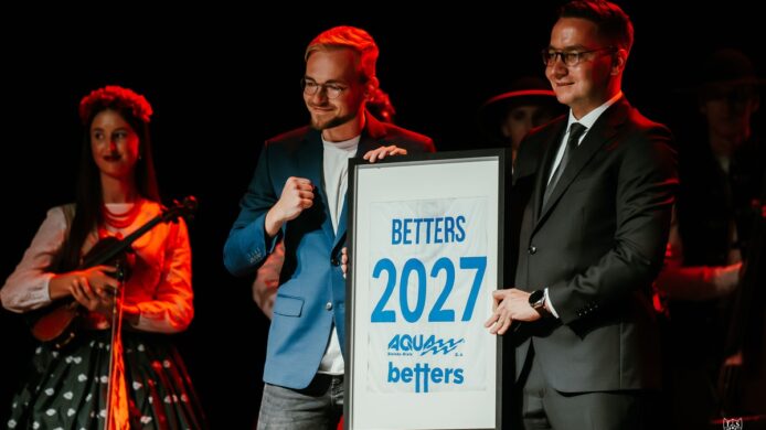 Przedstawiciele BETTERS i Podbeskidzia Bielsko-Biała podczas ogłoszenia współpracy na sezon 2026/2027